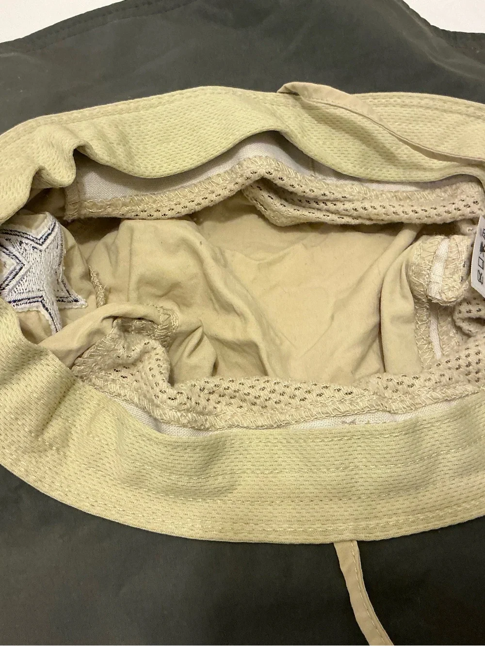 Columbia Lightweight Beige Mesh Bucket Hat Dallas cowboys